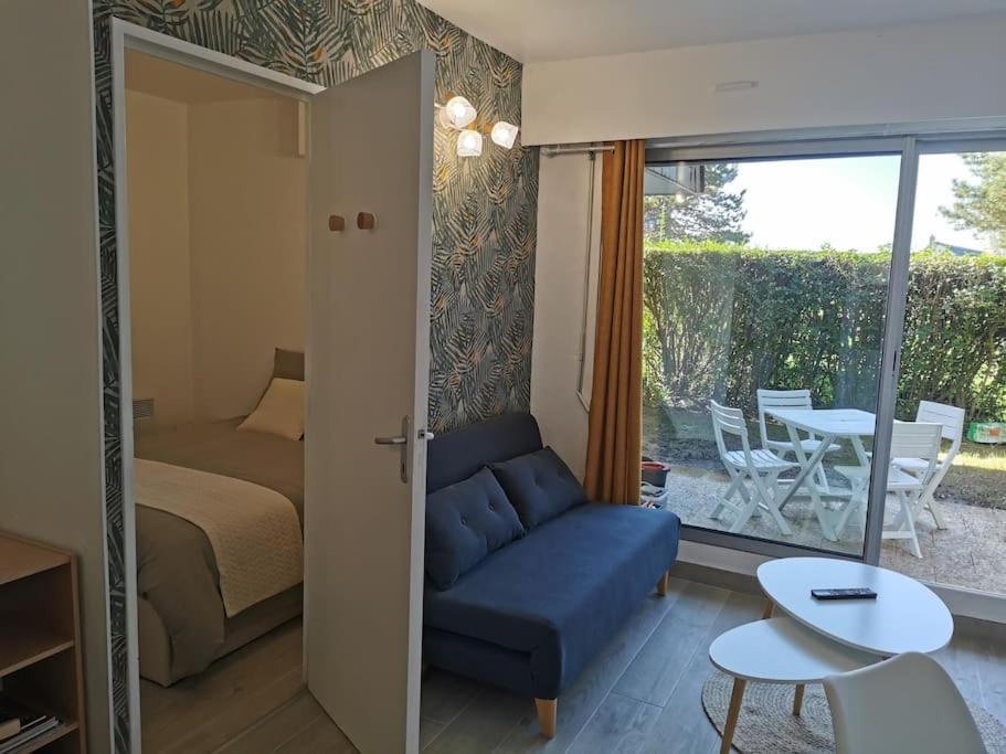 Appartement Acces Direct A La Plage Bernieres-sur-Mer Luaran gambar