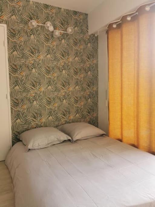 Appartement Acces Direct A La Plage Bernieres-sur-Mer Luaran gambar
